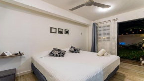 Vacation Rental - Standard Room at Casa Cocoa